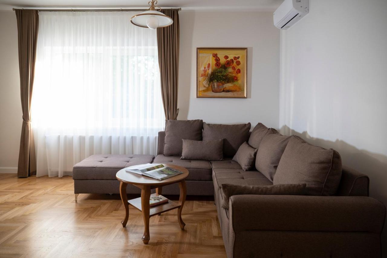 Villa Acacia Kaunas Luaran gambar